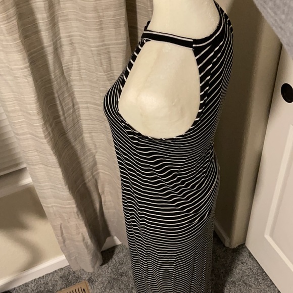 Like new LNA Maxi Dress - Picture 2 of 6